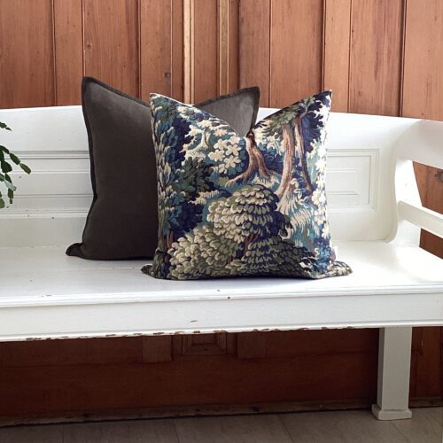 Chateaux Green Forest Design Pillow Cover